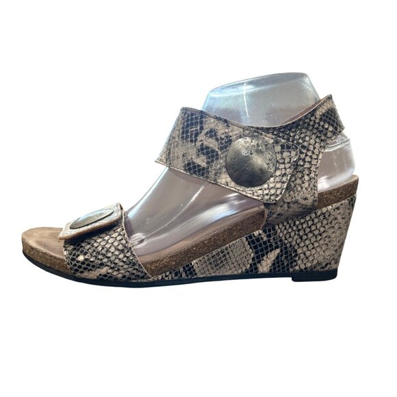 Taos Carousel 2 Wedge Sandals Snake Print Womens Size EU 40 / 9-9.5 - Picture 1 of 9